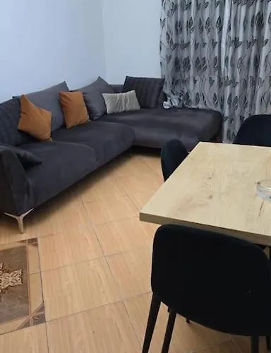 Apartment, Over The River アパート